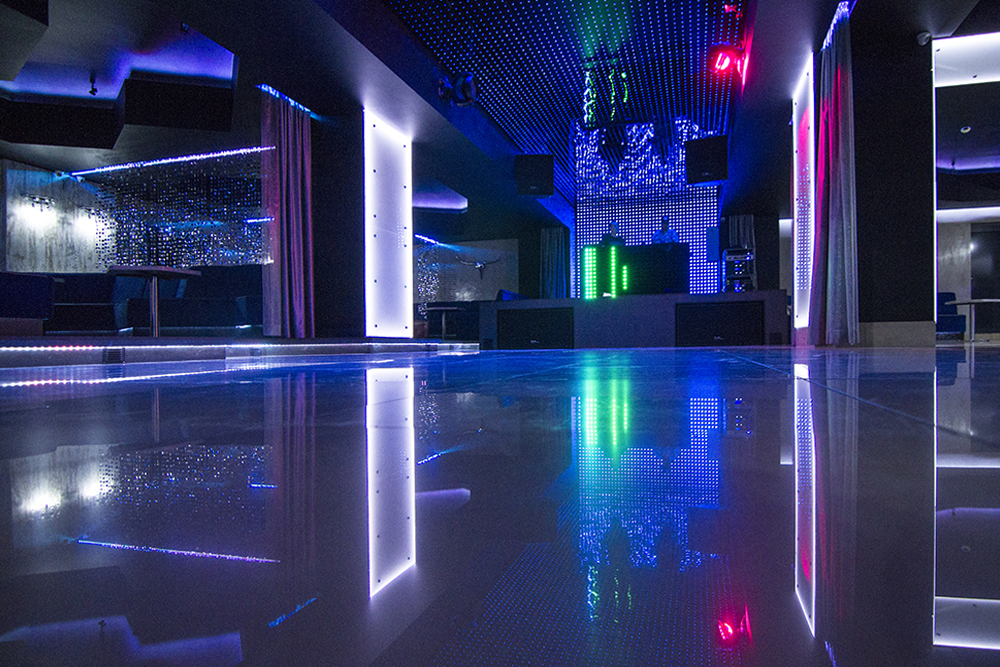 Interior photography: Music club & restaurant