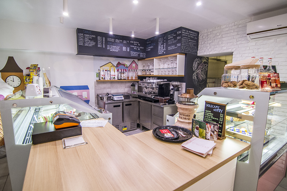 Interior photography: Cafeteria