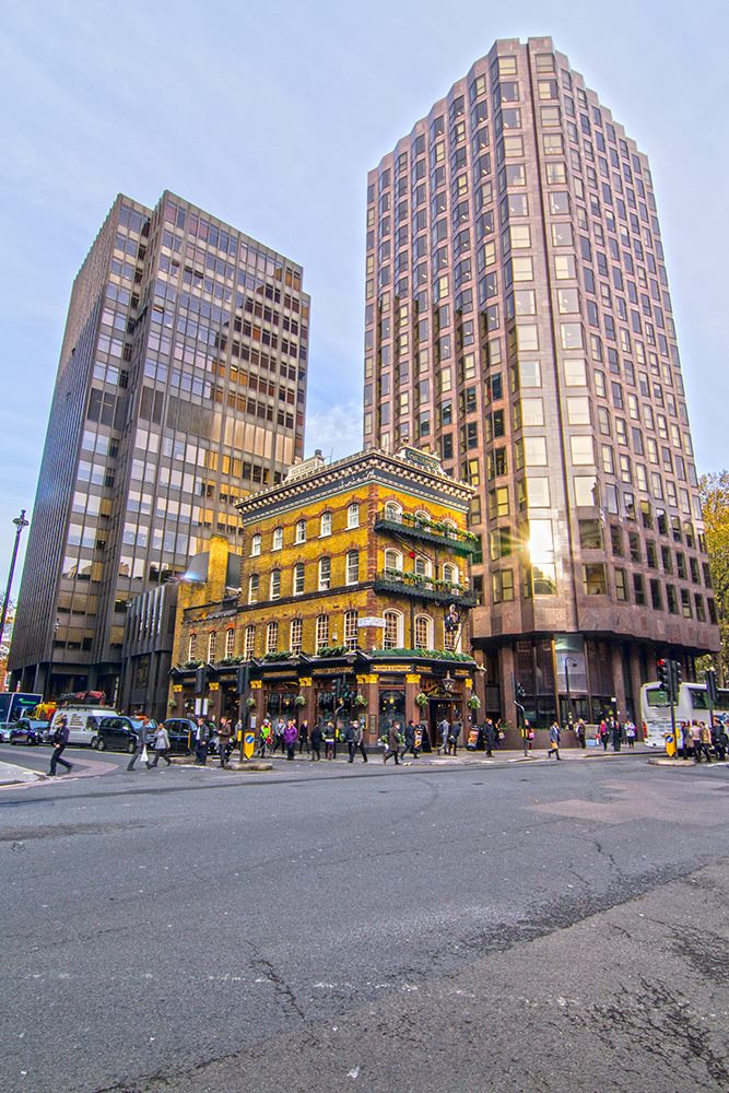 City & urban photography: The Albert pub in Westminster, London, United Kingdom